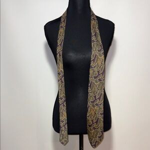 Paisley Tie in Gold and Purple